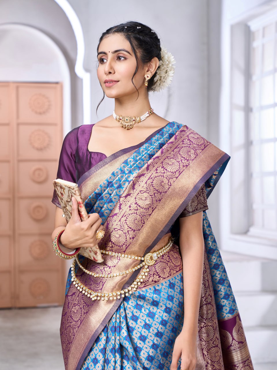 Most Gorgeous Banarasi Silk Saree With Rich Pallu