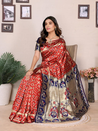 Most Ravishing Paithani Silk Saree With Rich Border & Pallu