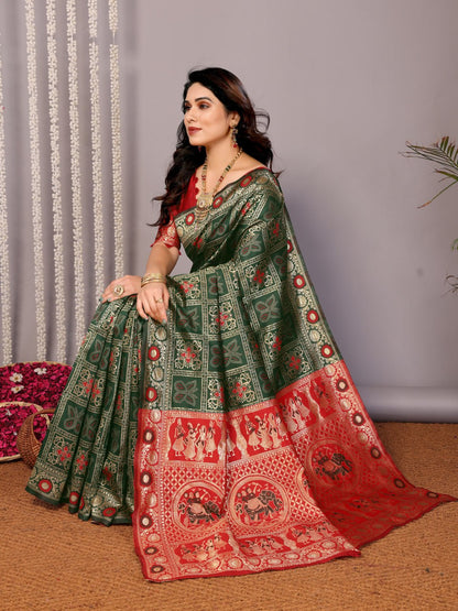 Most Magnificent Traditional Silk Saree With Rich Pallu