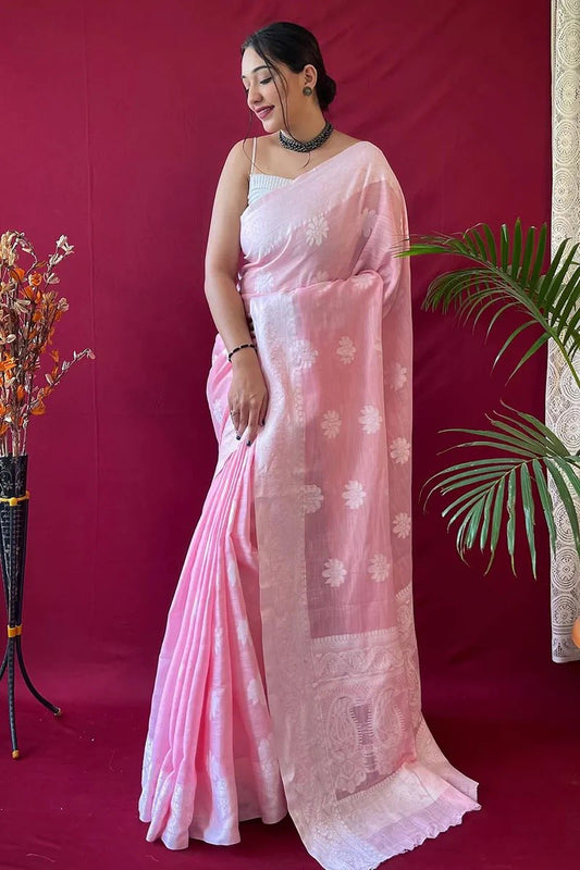 Most Stunning Traditional Silk Saree With Rich Pallu