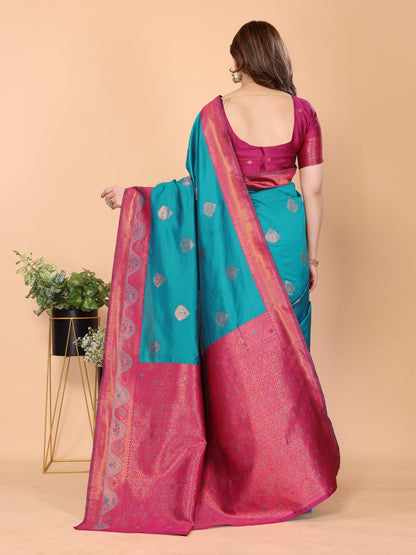 Most Engaging Banarasi Silk Saree with with Rich Pallu