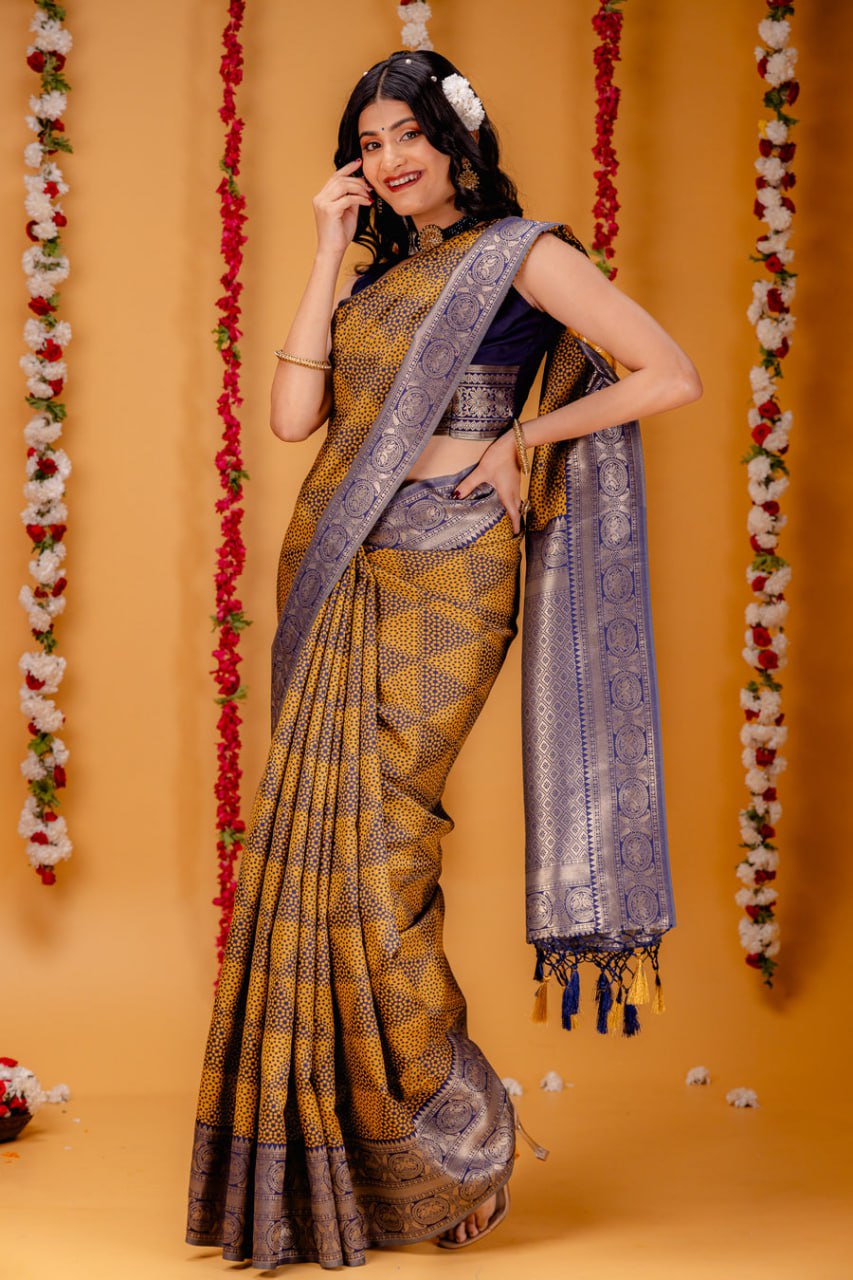 Most Engaging Banarasi Silk Saree With Zari Weaving