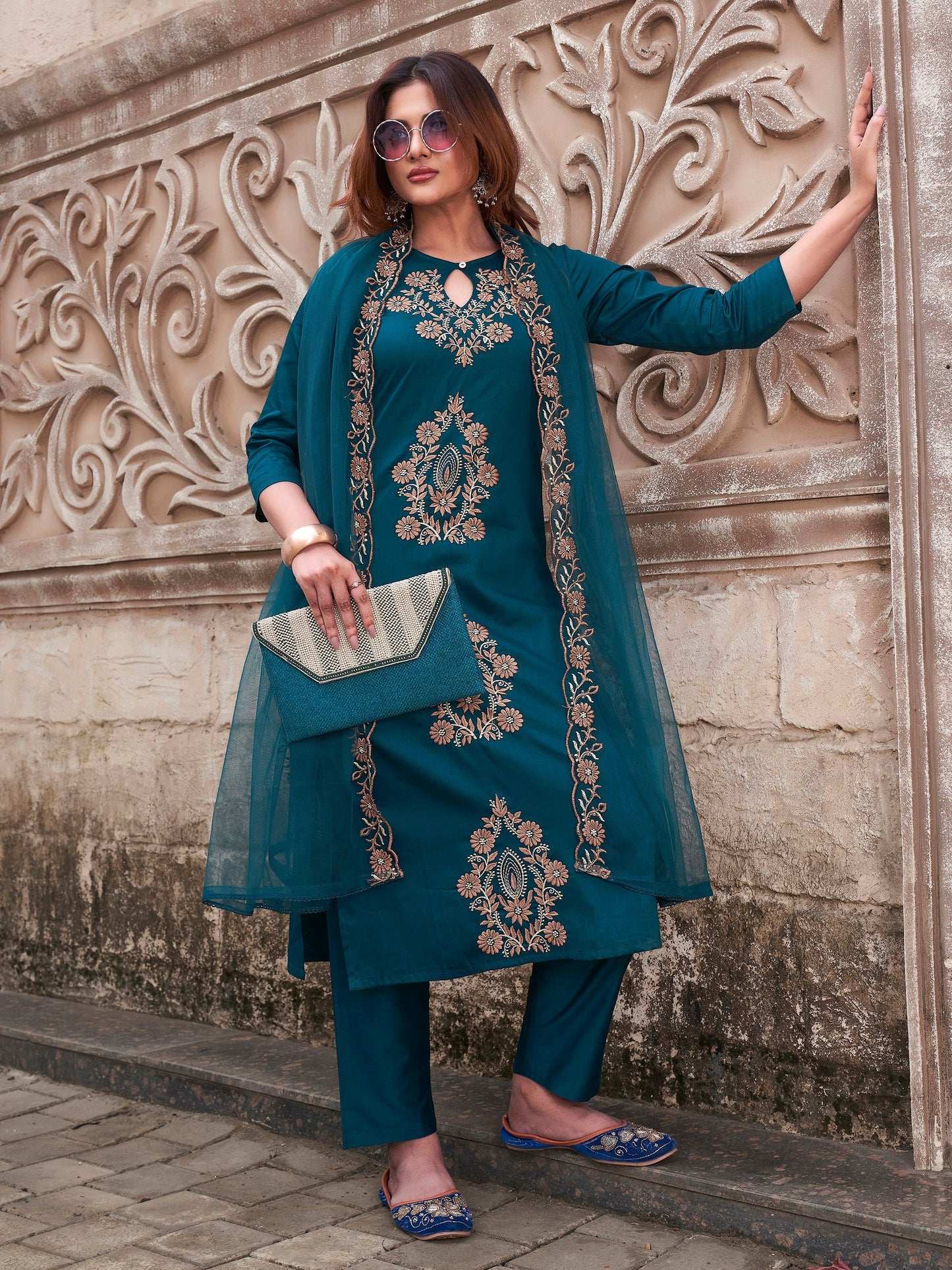Very Good-looking Rayon Silk Embroidery Suit Set