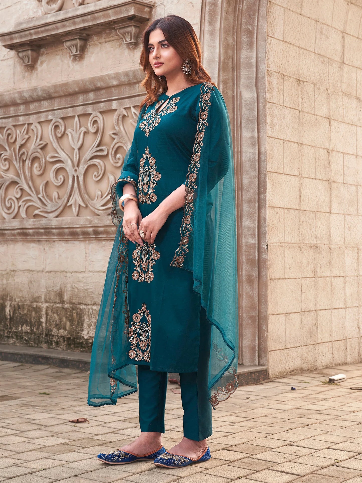 Very Good-looking Rayon Silk Embroidery Suit Set